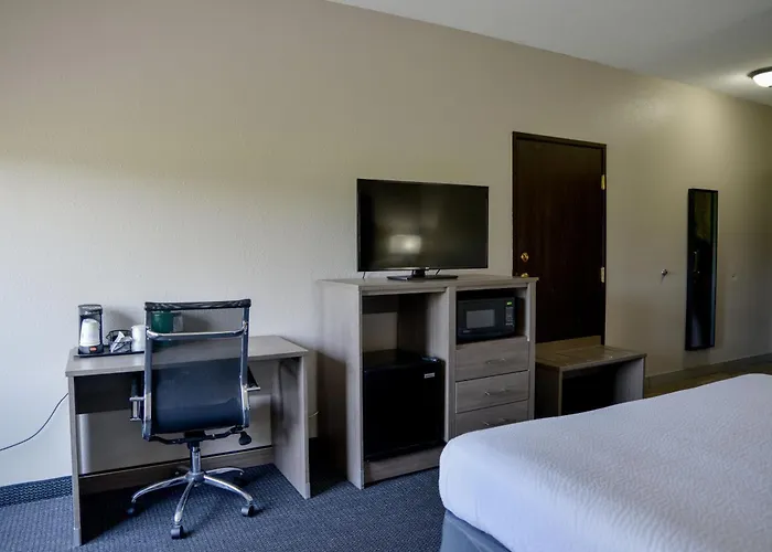 Hotel Baymont By Wyndham St. Louis Area