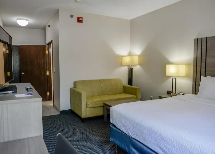 Baymont By Wyndham St. Louis Area Hotel 2*