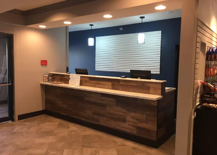 Hotel Baymont By Wyndham St. Louis Area O'Fallon