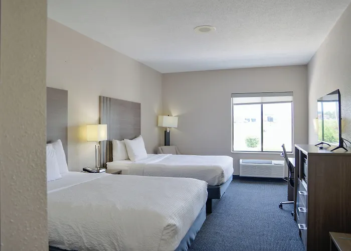 Hotel Baymont By Wyndham St. Louis Area 2*