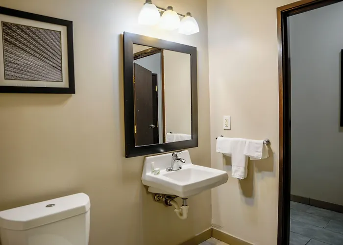 Baymont By Wyndham St. Louis Area 2*