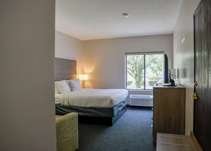 Baymont By Wyndham St. Louis Area