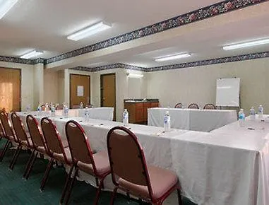 Baymont By Wyndham St. Louis Area Hotel