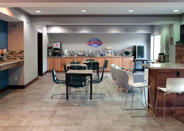 Baymont By Wyndham St. Louis Area